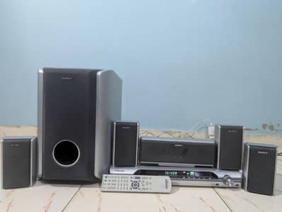 Sony ,5.1 Dolby DTS home theater 