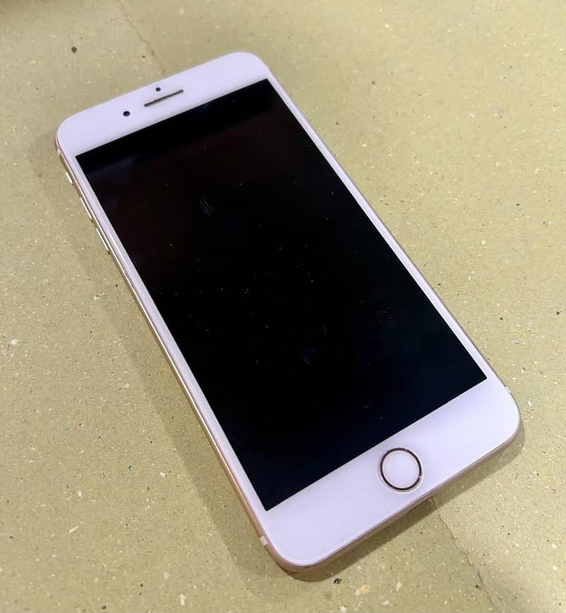 Apple iPhone 7 Plus 0