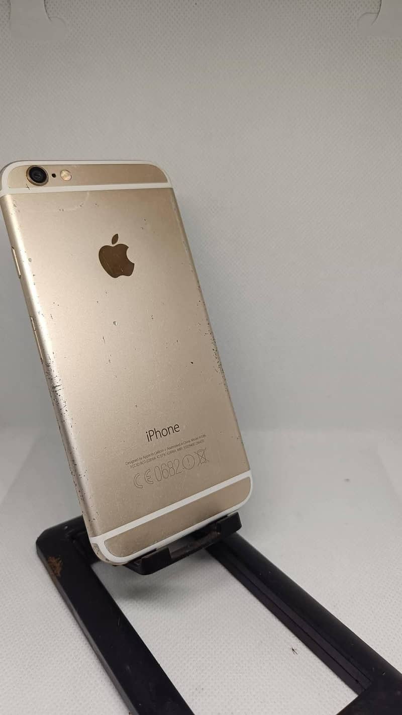 Apple iPhone 6S Plus 0