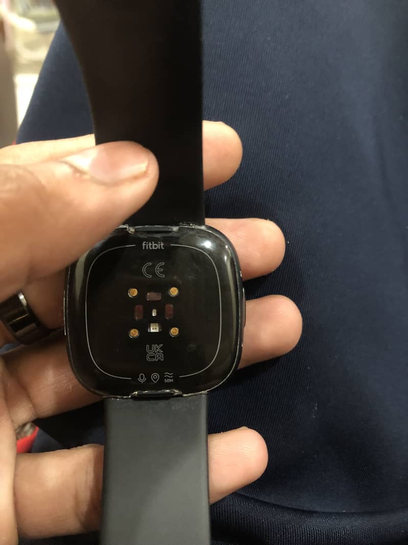Fitbit watch versa 4 1