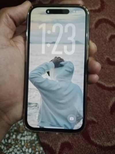 Apple iPhone 16