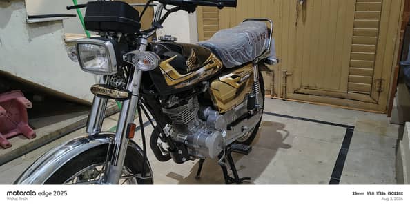 Honda CG 125 2026 golden edition