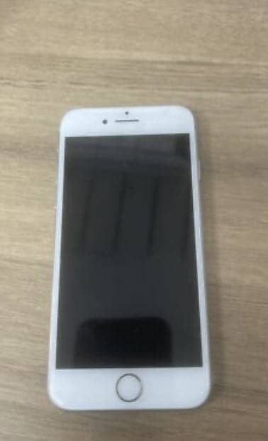 Apple iPhone 8 1
