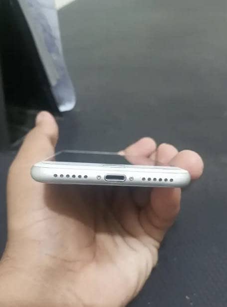 Apple iPhone 8 2