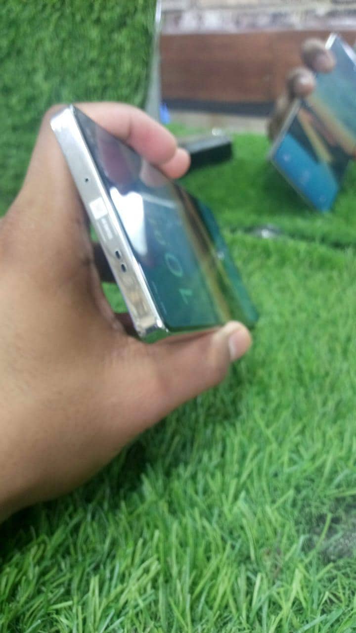 Infinix Note 40 6