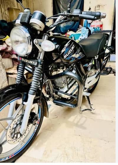 Suzuki GS 150 2018