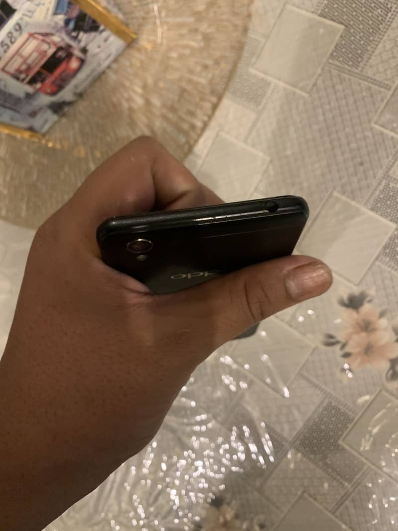 OPPO A37 4