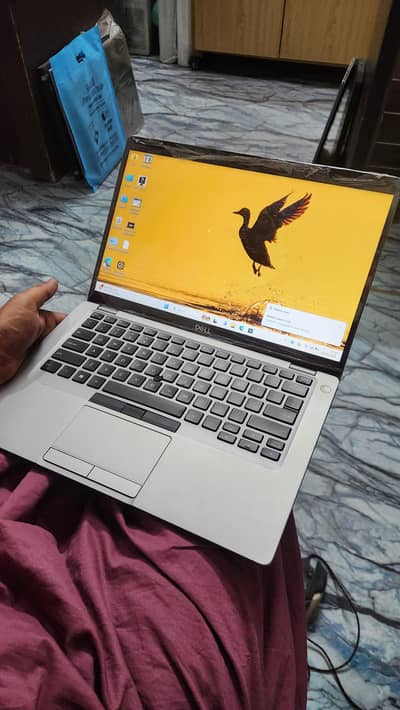 Dell latitude 5411 | i7 10th H | 8gb ram | 256nvme