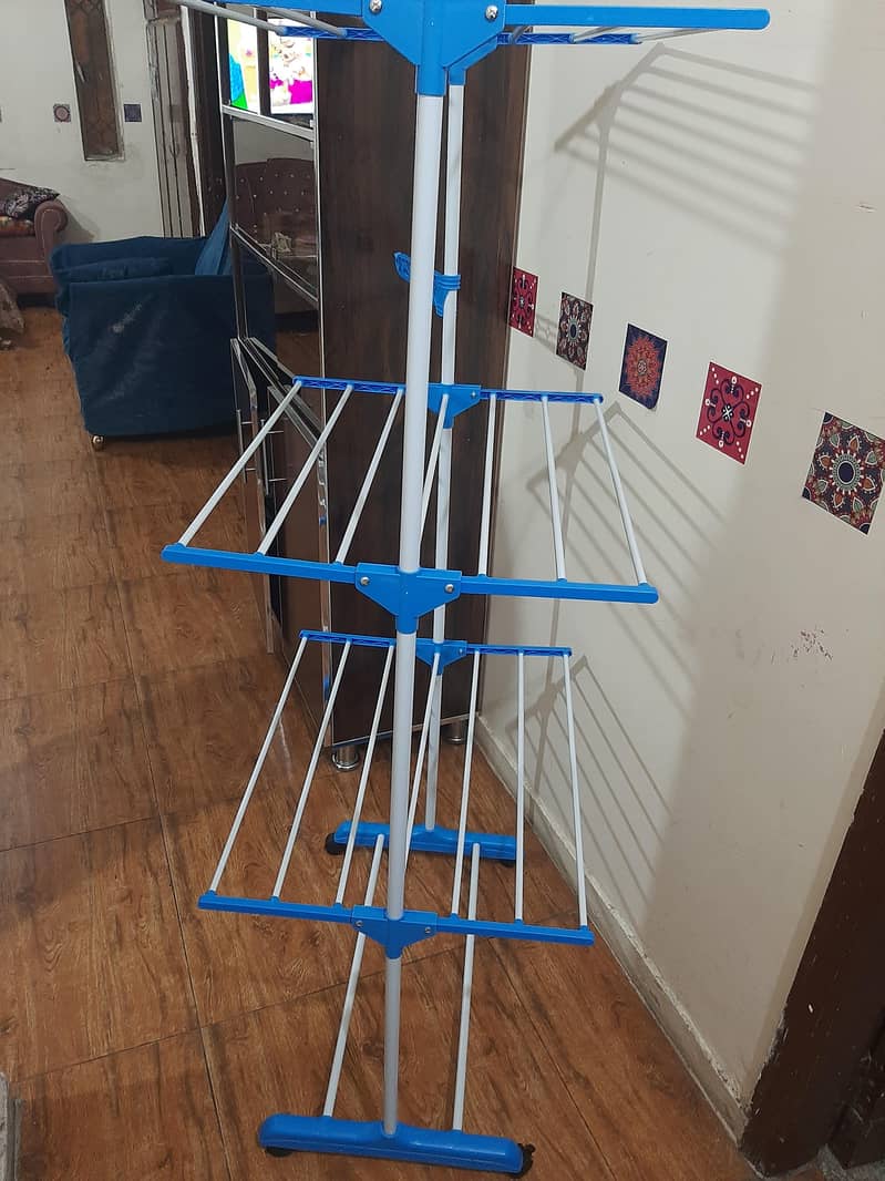cloths stand 2