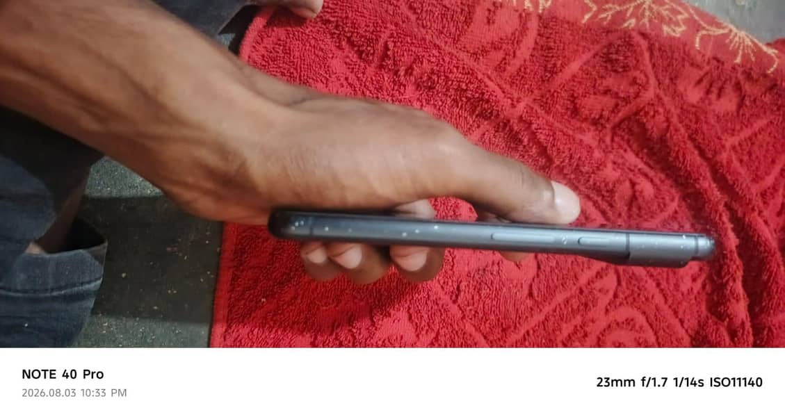 Google pixel 8 4
