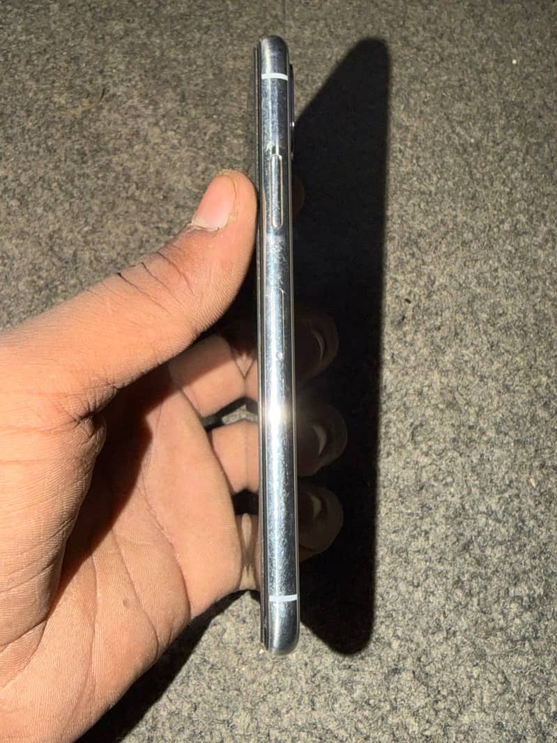 Apple iPhone X 8