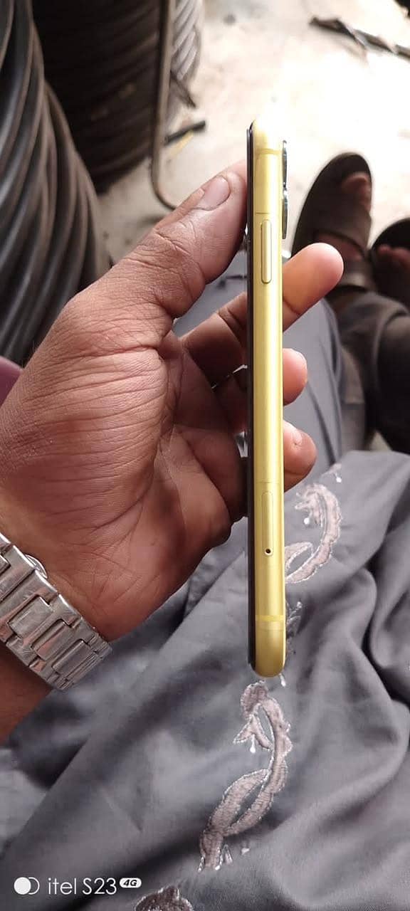 Apple iPhone 11 2