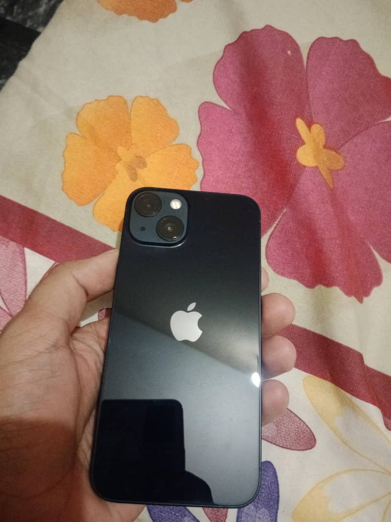 Apple iPhone 13 1