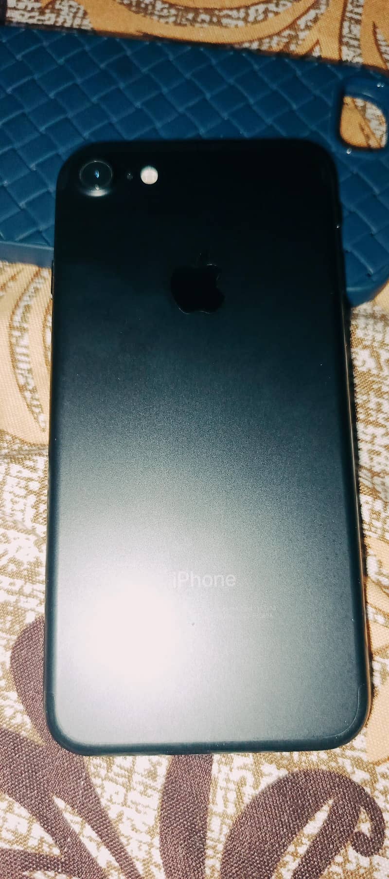 Apple iPhone 7 3