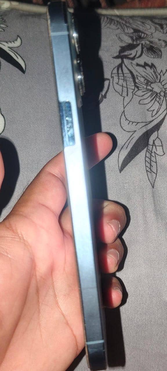 iPhone 13 Pro Max 3