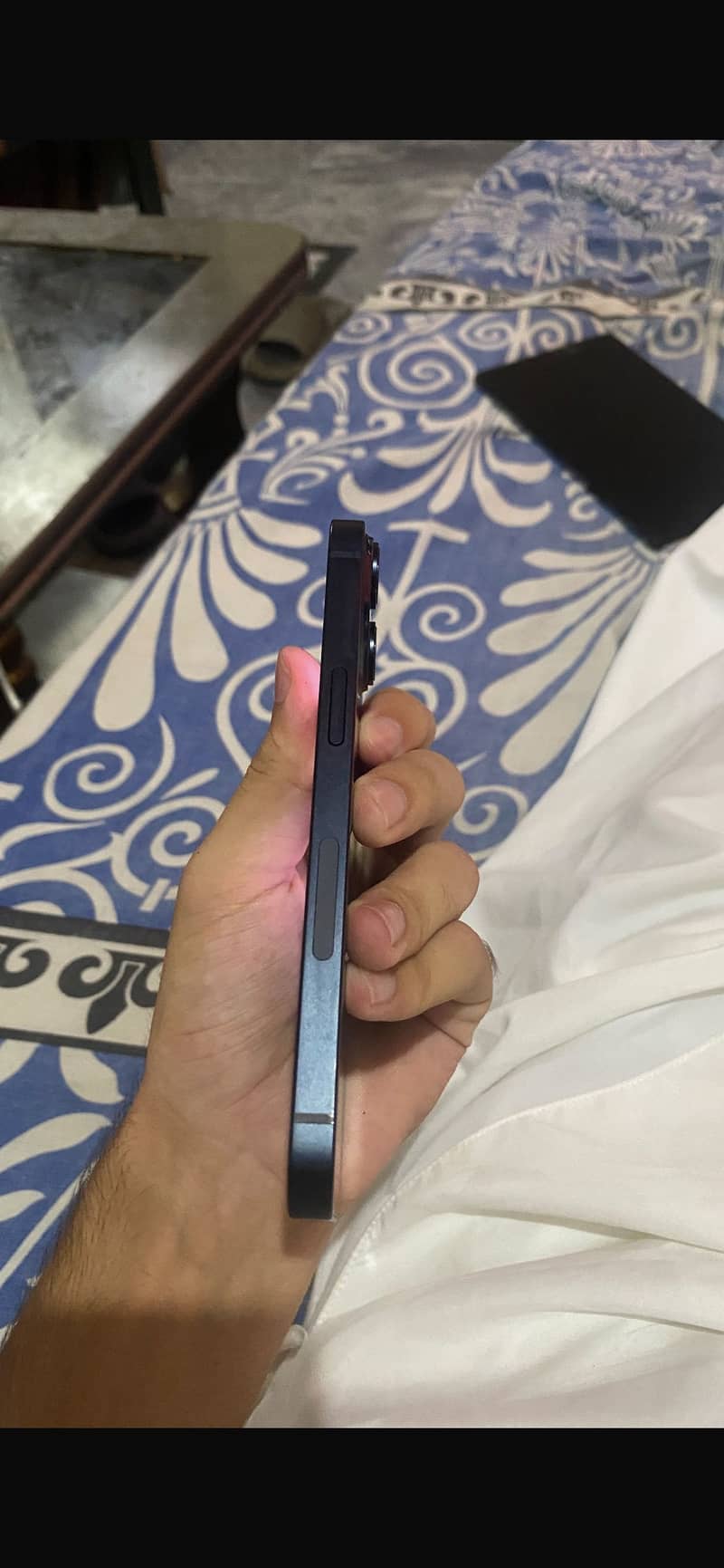 Apple iPhone 14 3