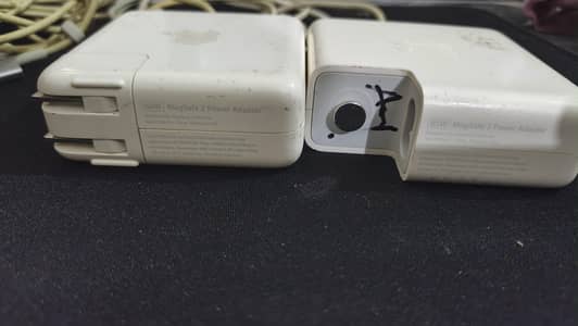 Apple 85W 20V 4.25A MagSafe 2 MacBook Pro AC adapter Charger