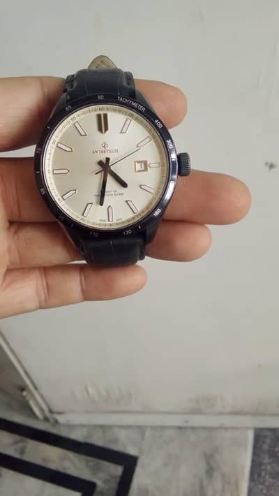 automatic watches and quartz movement watches are available