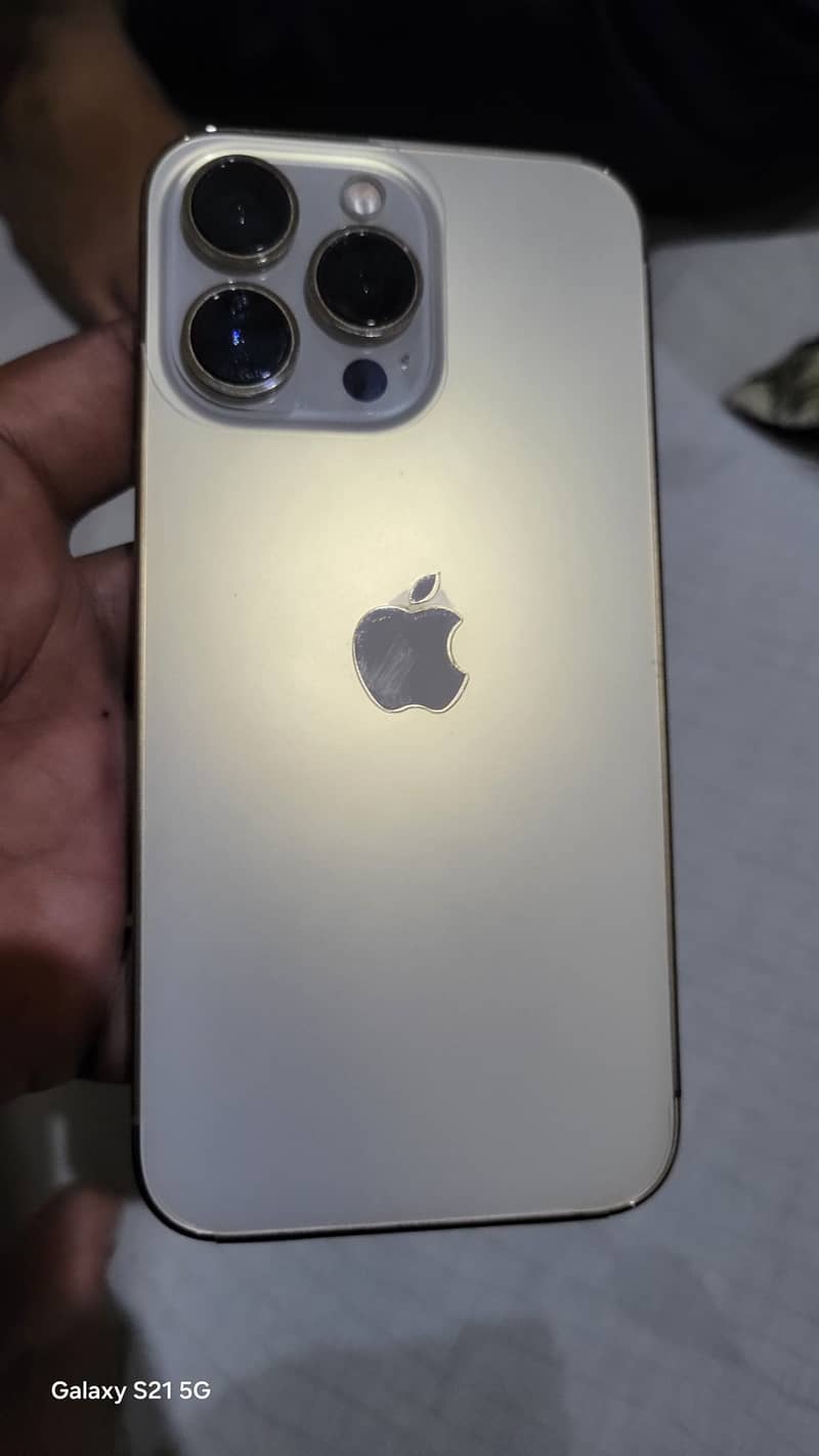 Apple iPhone 13 Pro 4