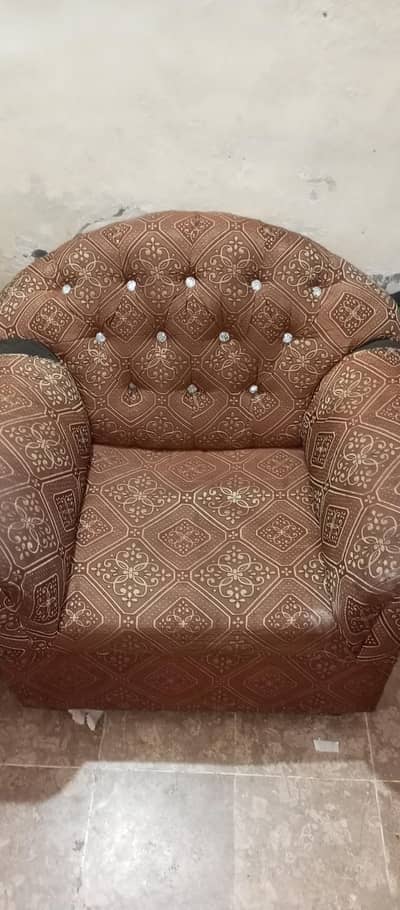 use may hai normal price hai jis ny Lyna bss wahi rbta kry03299427976