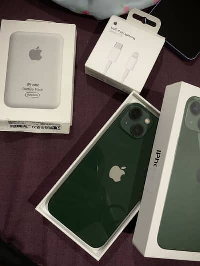 Apple iPhone 13 with battery pack and box 89% battery health