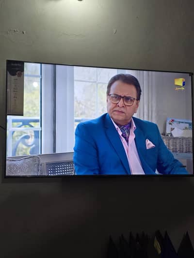 Tcl 4k Qled 50 inches Under 8 months warranty