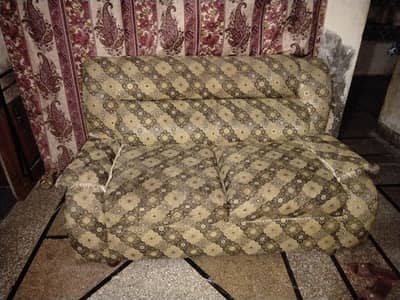 All sofa side are good
