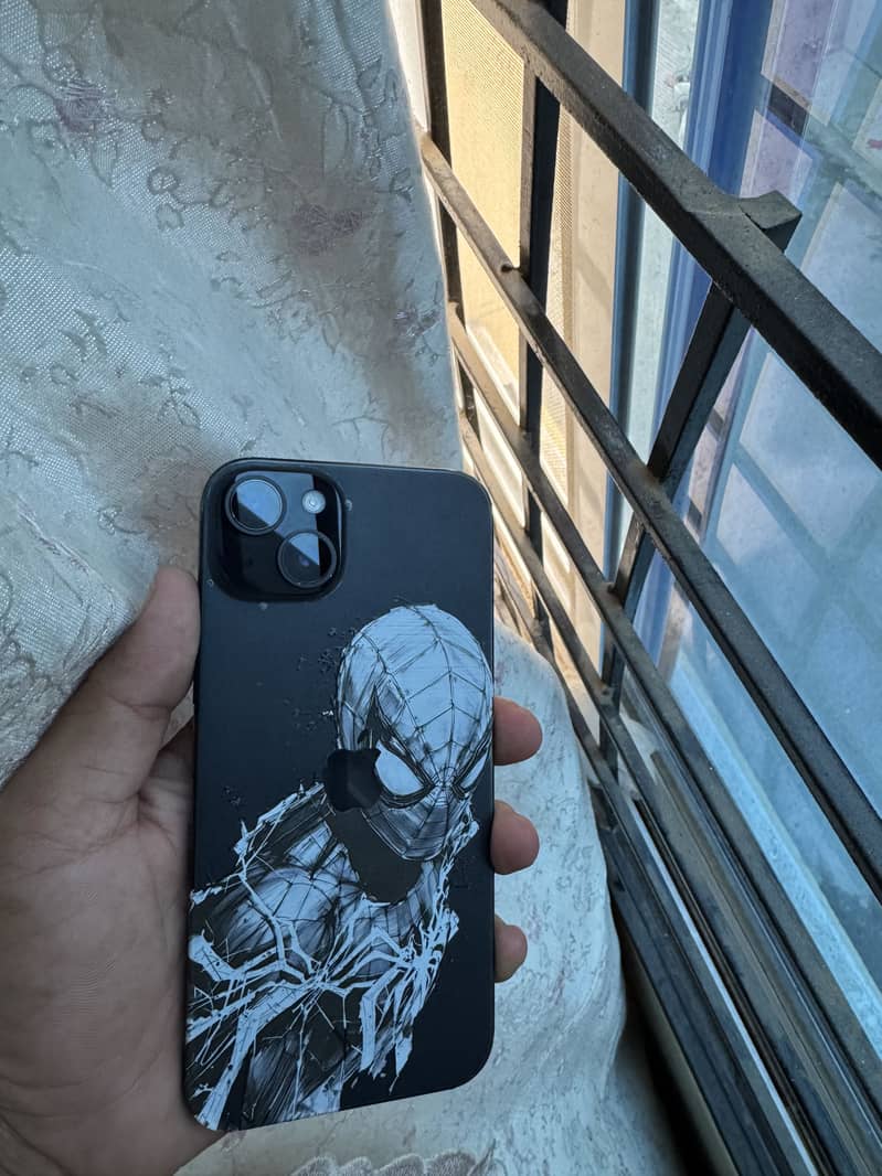 Apple iPhone 15 plus 1