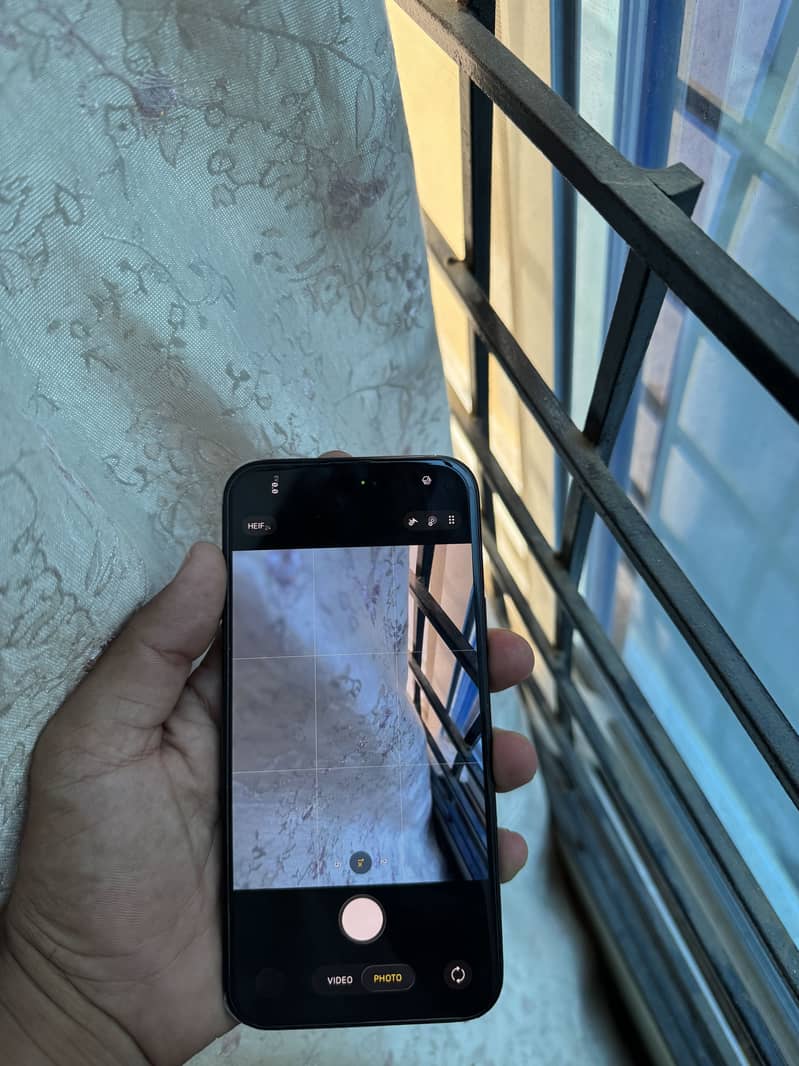 Apple iPhone 15 plus 2