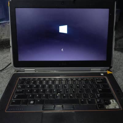 Dell Laptop 7500