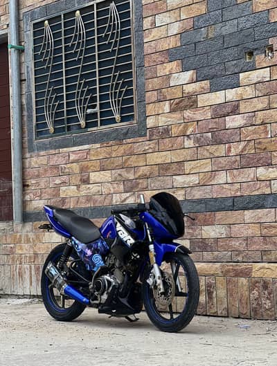 Yamaha YBR modified