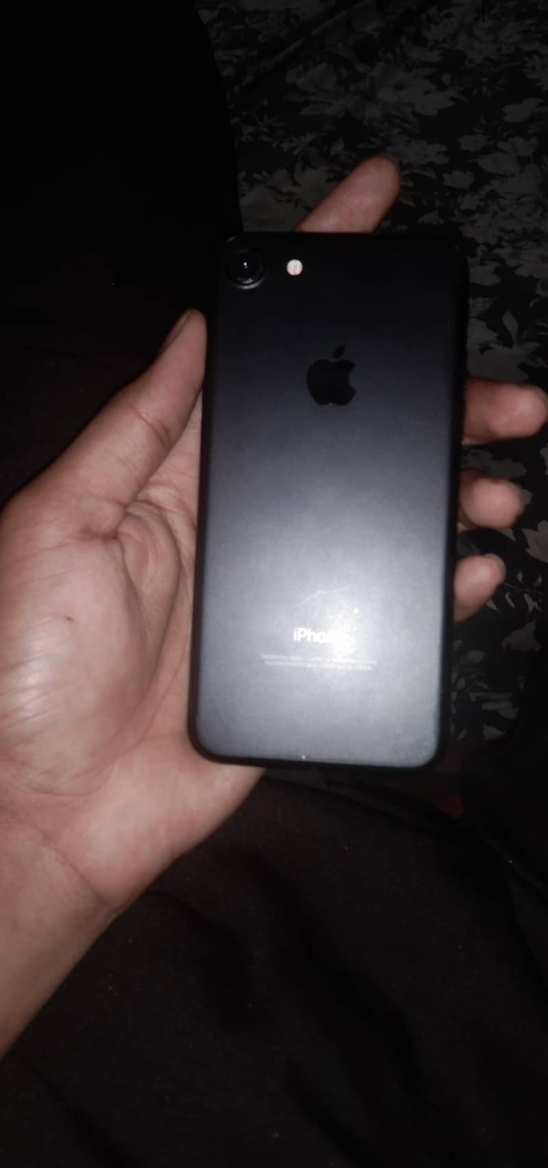 Apple iPhone 7 1