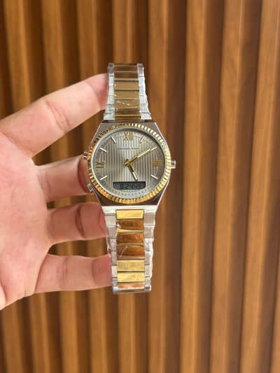 watch / branded watch / Universe point quartz moment / watch for sell