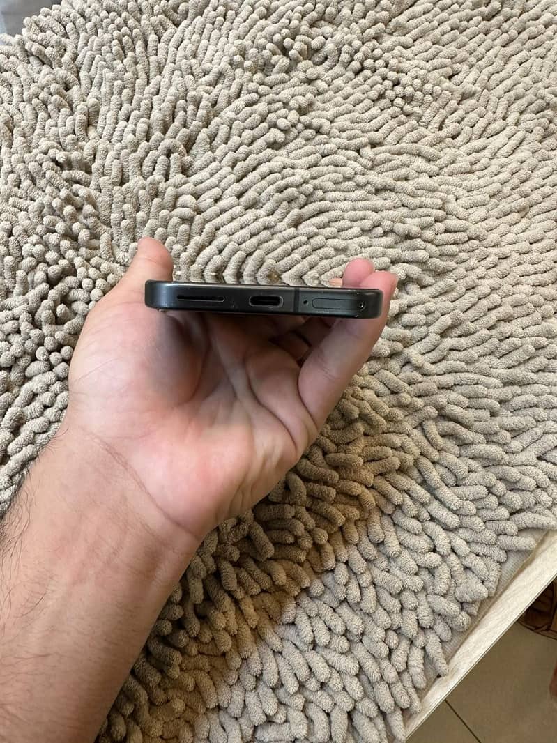 Google Pixel 9 6