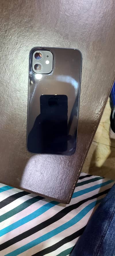 Apple iPhone 12