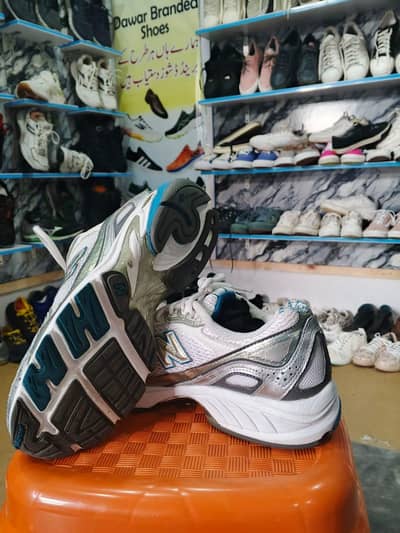 VERY GOOD CONDITION JOGGERS 10/10 CONDITIONS