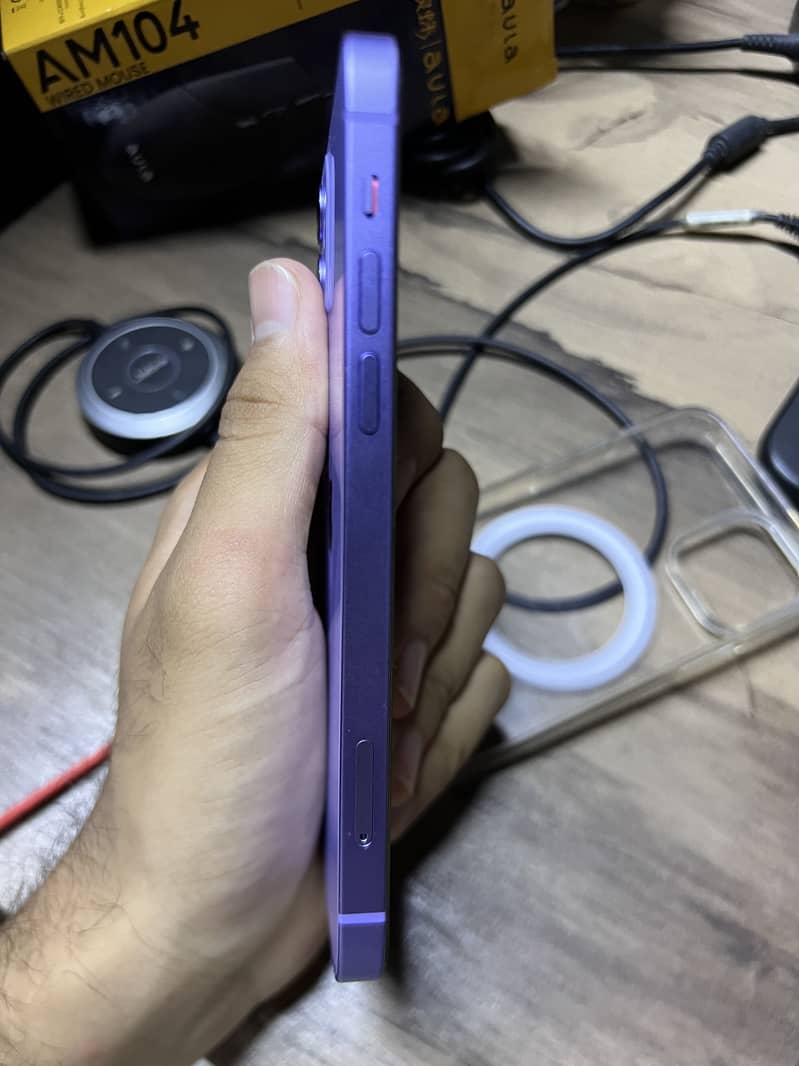 Apple iPhone 12 2