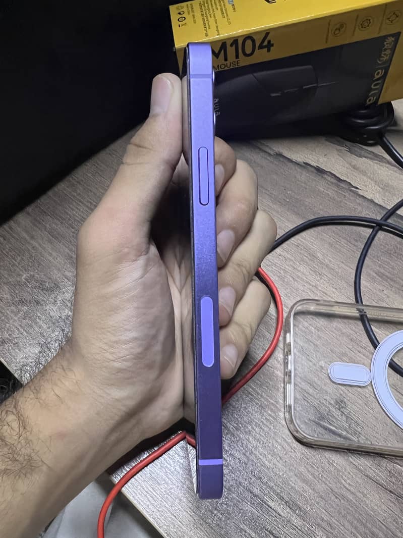Apple iPhone 12 3