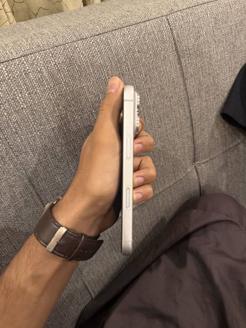 Apple iPhone 17 Pro 3