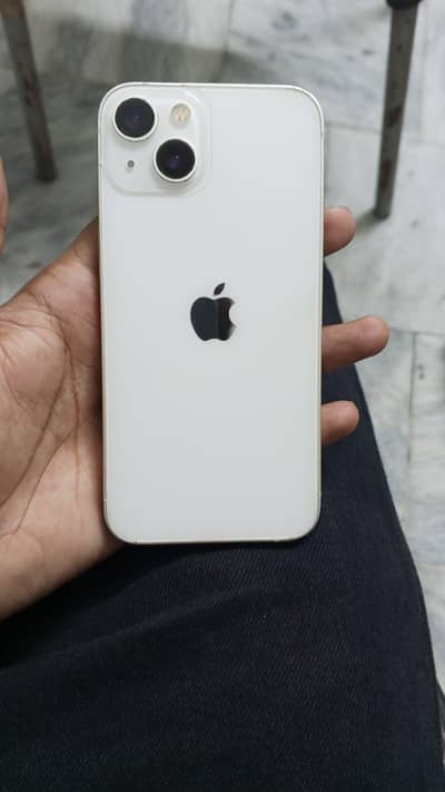 Apple iPhone 13