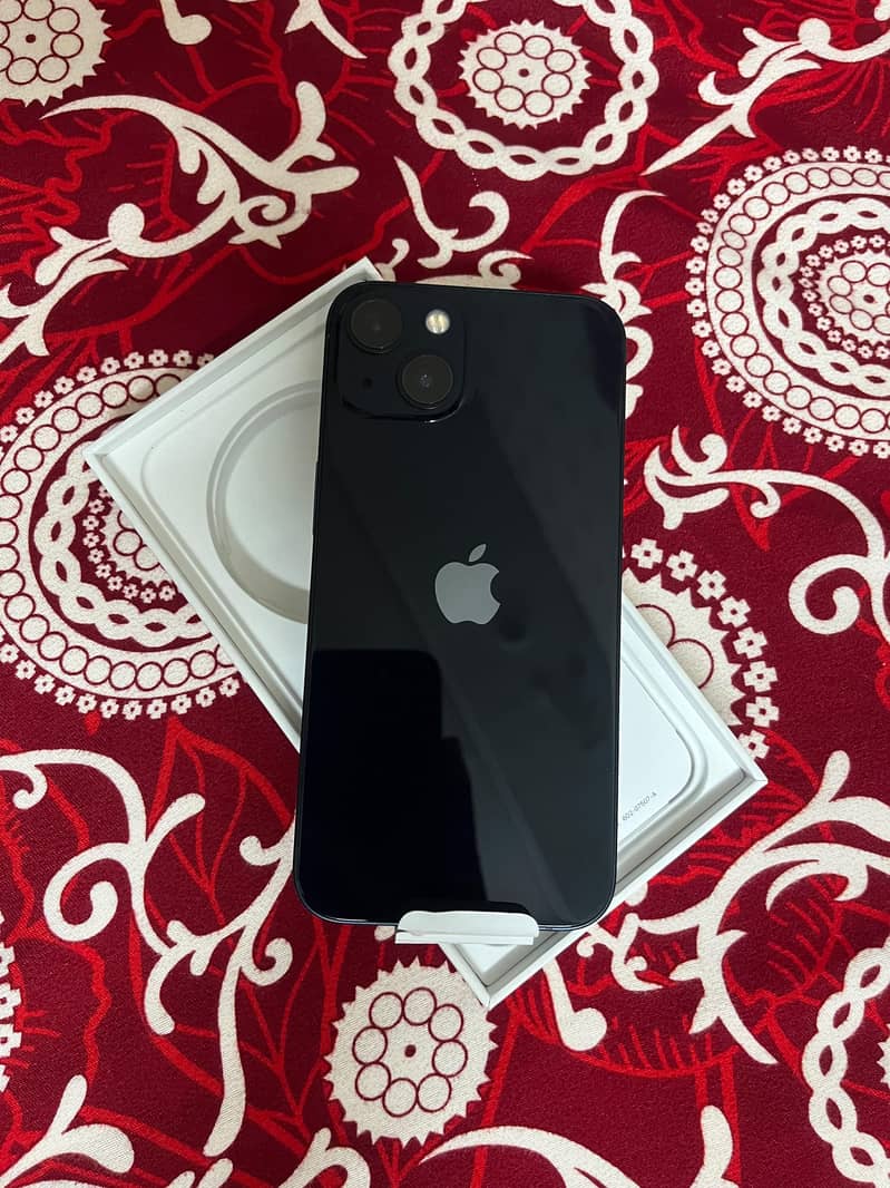 Apple iPhone 13 1
