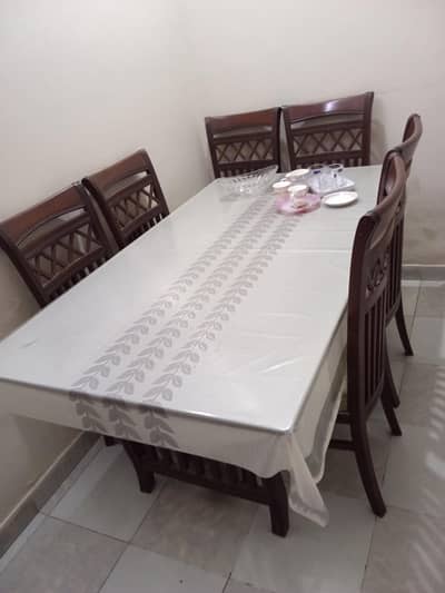 6 chairs solid wood glass dinning table for sale 9.5/10 condition