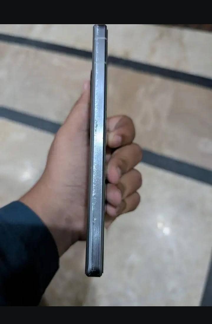 Sharp Aquos R7 2