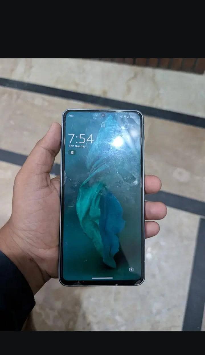 Sharp Aquos R7 5