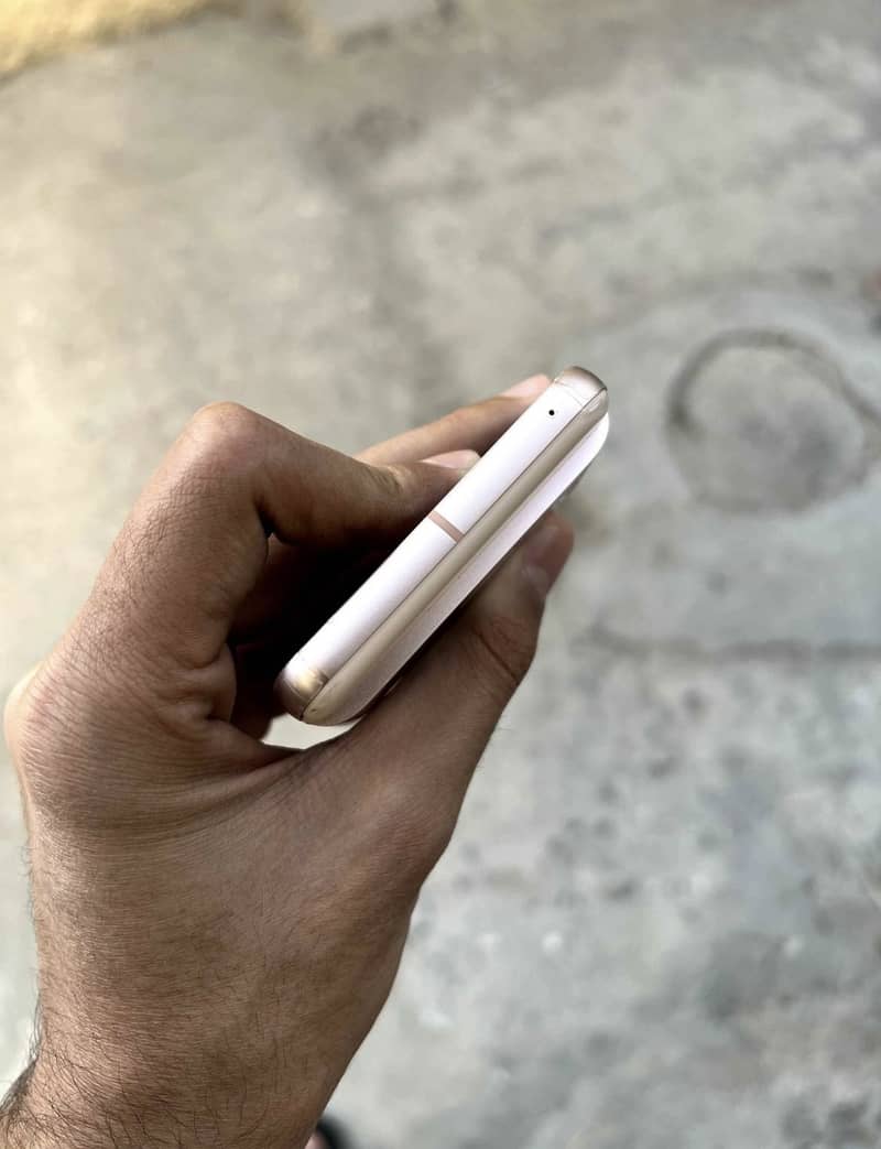 Google Pixel 8 3