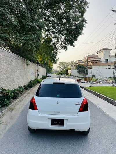Suzuki Swift 2011