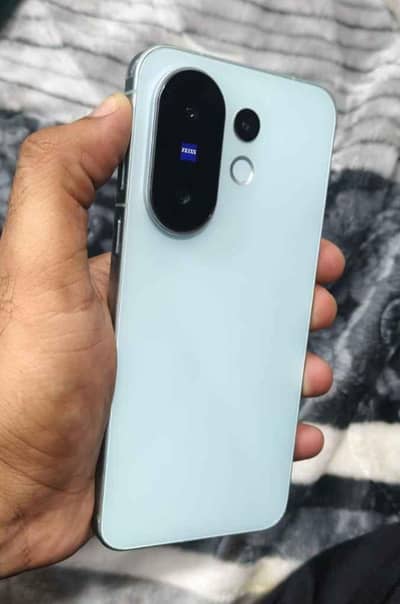 Vivo x200fe for sell. 0313 4935014
