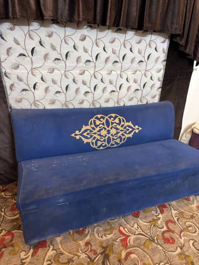three seater sofa in good condition