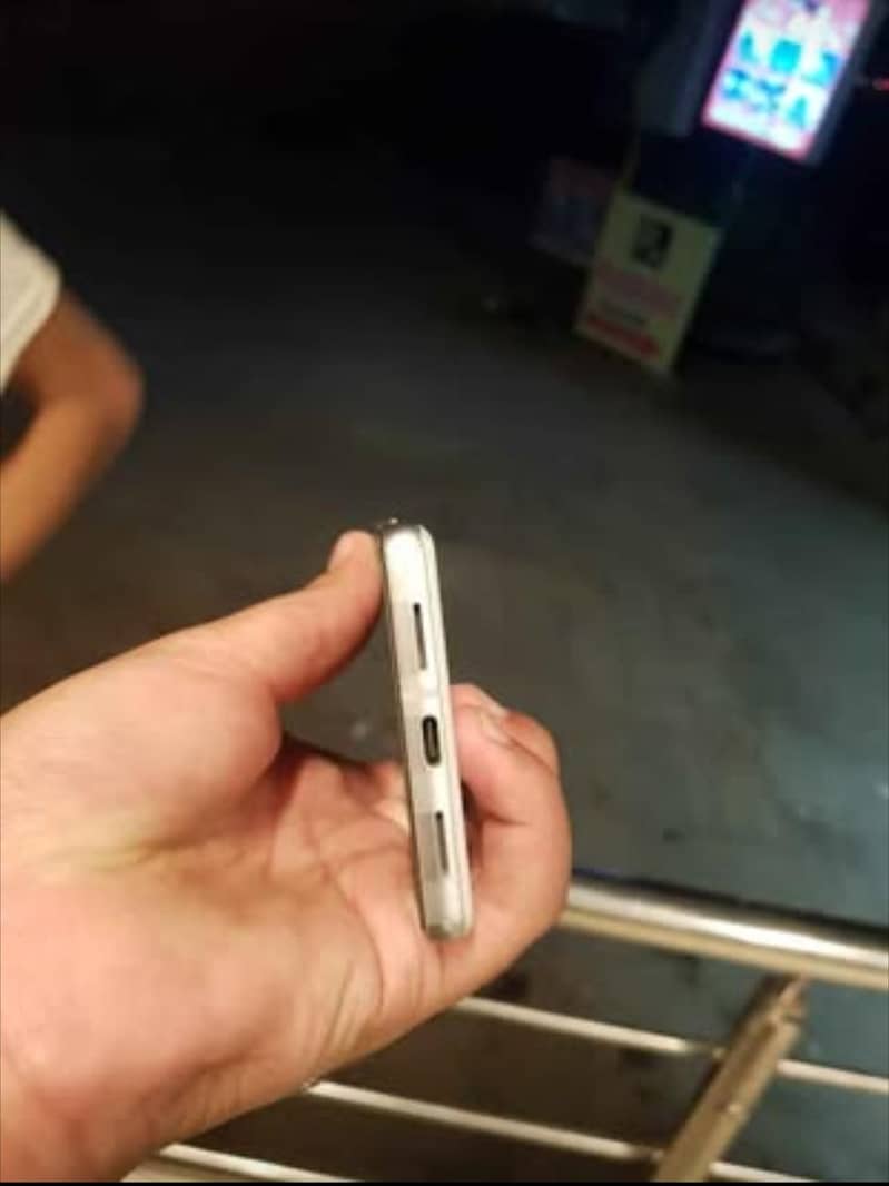 Google Pixel 7 4