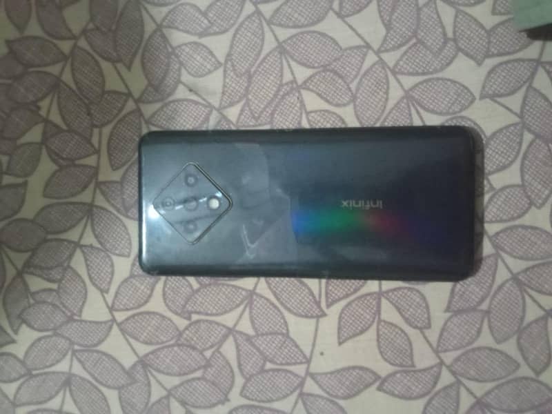 Infinix Zero 8 1